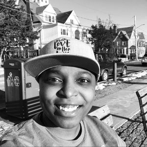 Meet your Posher, Qua